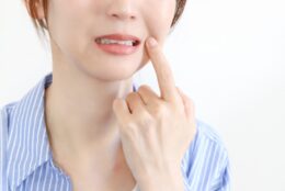 その乳歯、実は「大人乳歯」かも?知っておきたい特徴とケアのポイント